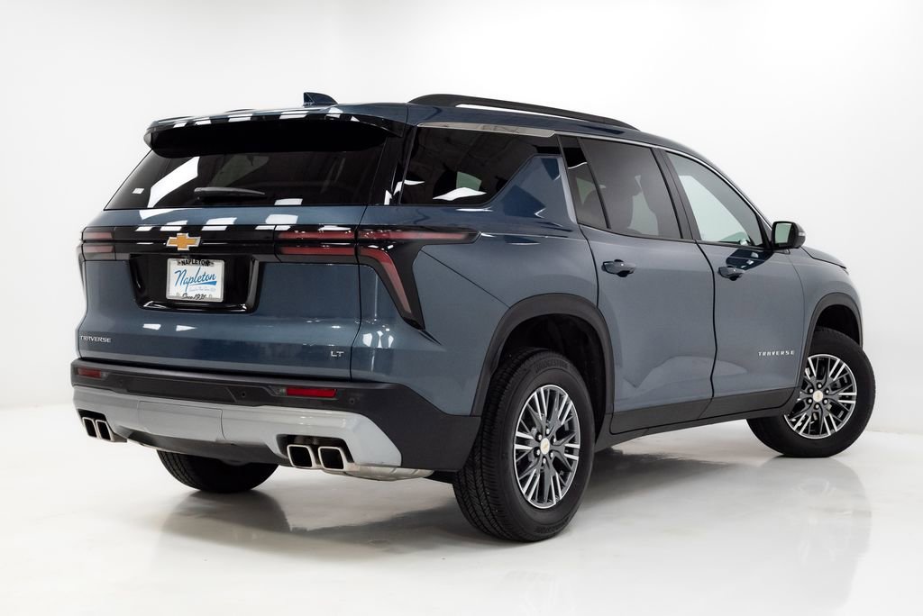 Used 2024 Chevrolet Traverse LT FWD image 30
