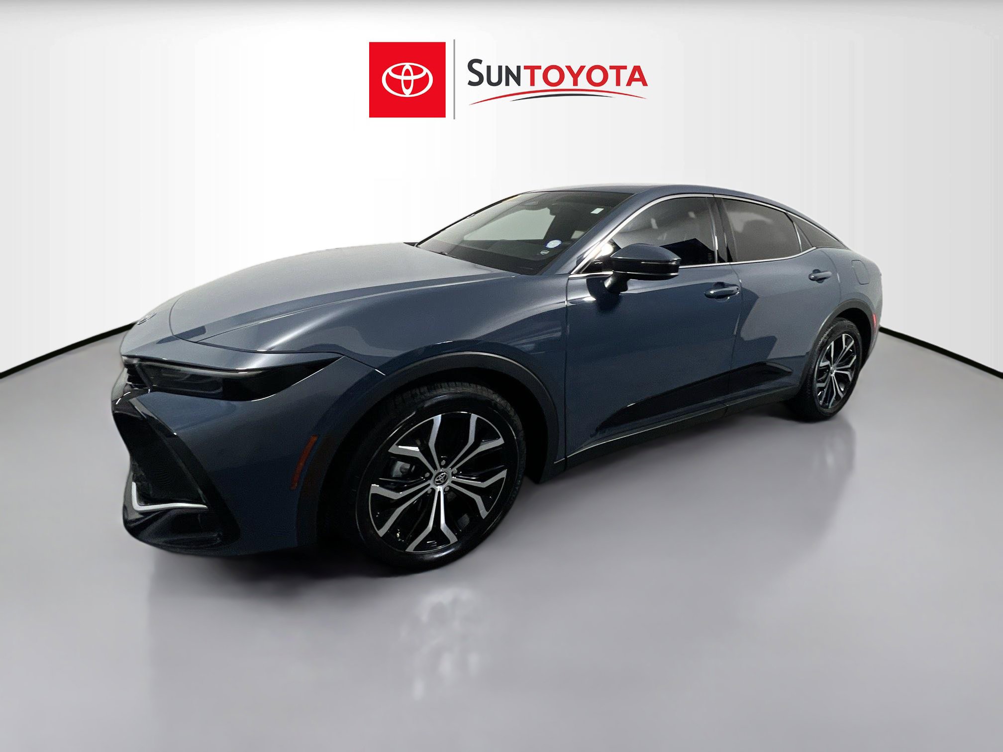 Used 2025 Toyota Crown XLE image 9