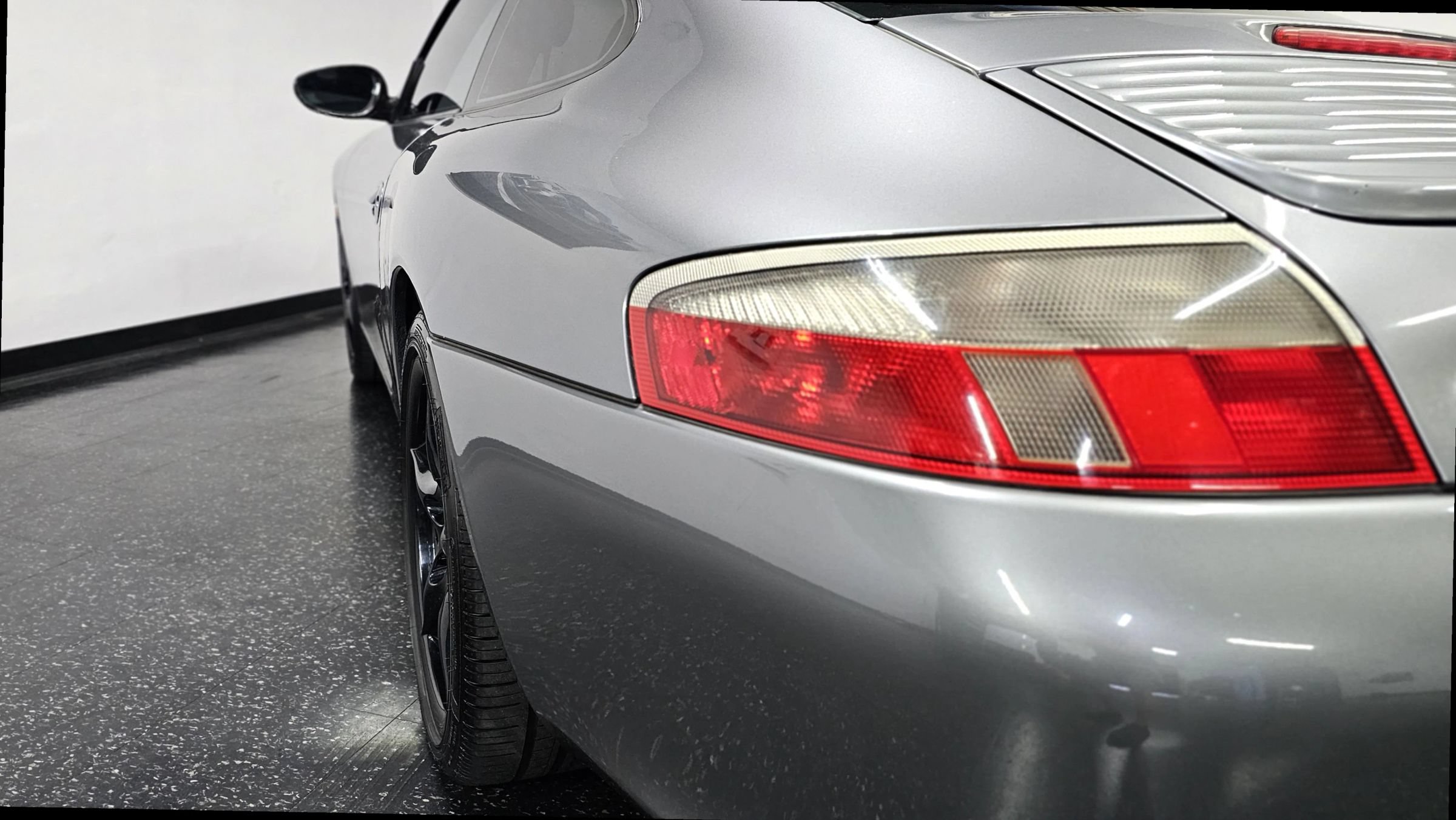 Used 2003 Porsche 911 GT3 RS image 34