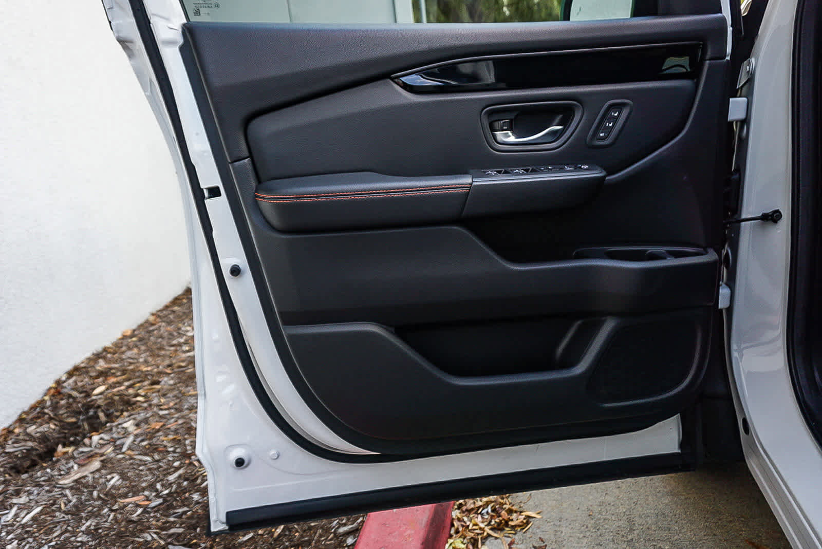 Used 2024 Honda Pilot TrailSport image 24