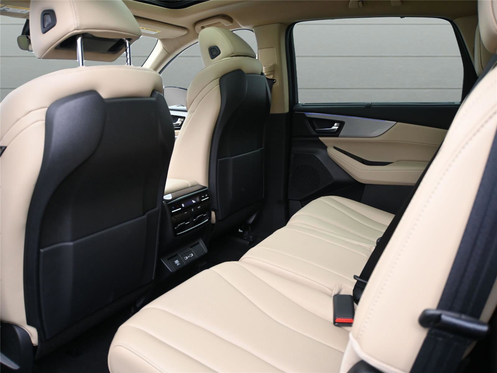 Certified 2023 Acura MDX SH-AWD w/ Technology Package image 13