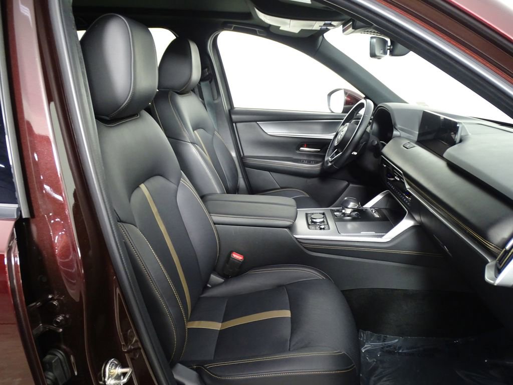 Used 2024 MAZDA CX-90 Plug-In Hybrid w/ Premium Plus image 17