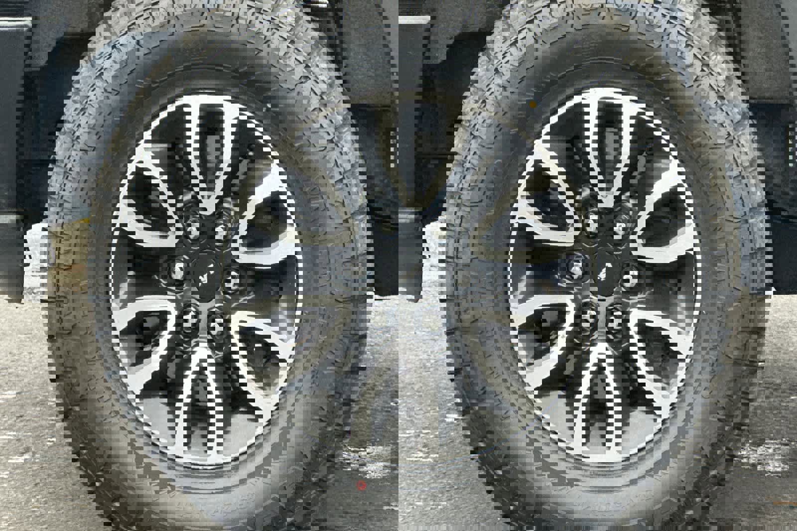 Used 2012 Ford F150 FX4 w/ Max Trailer Tow Pkg image 23