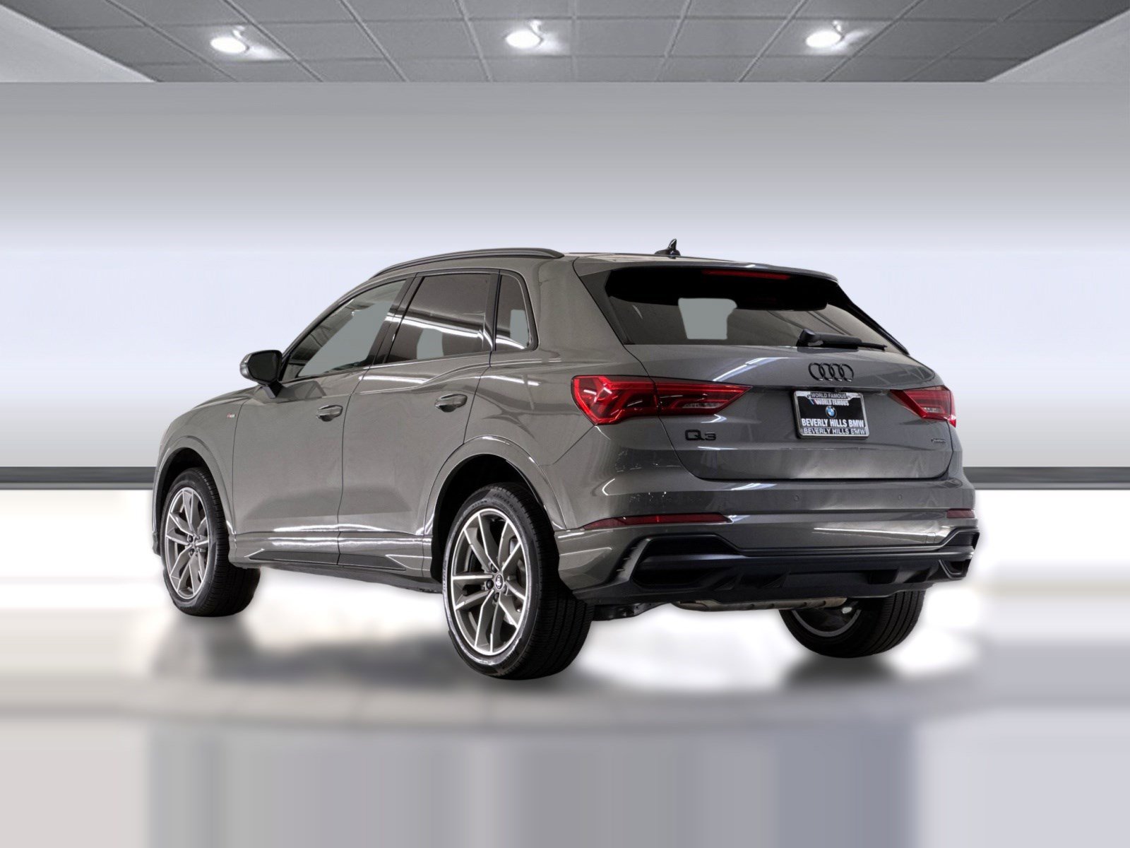 Used 2022 Audi Q3 2.0T Premium image 3