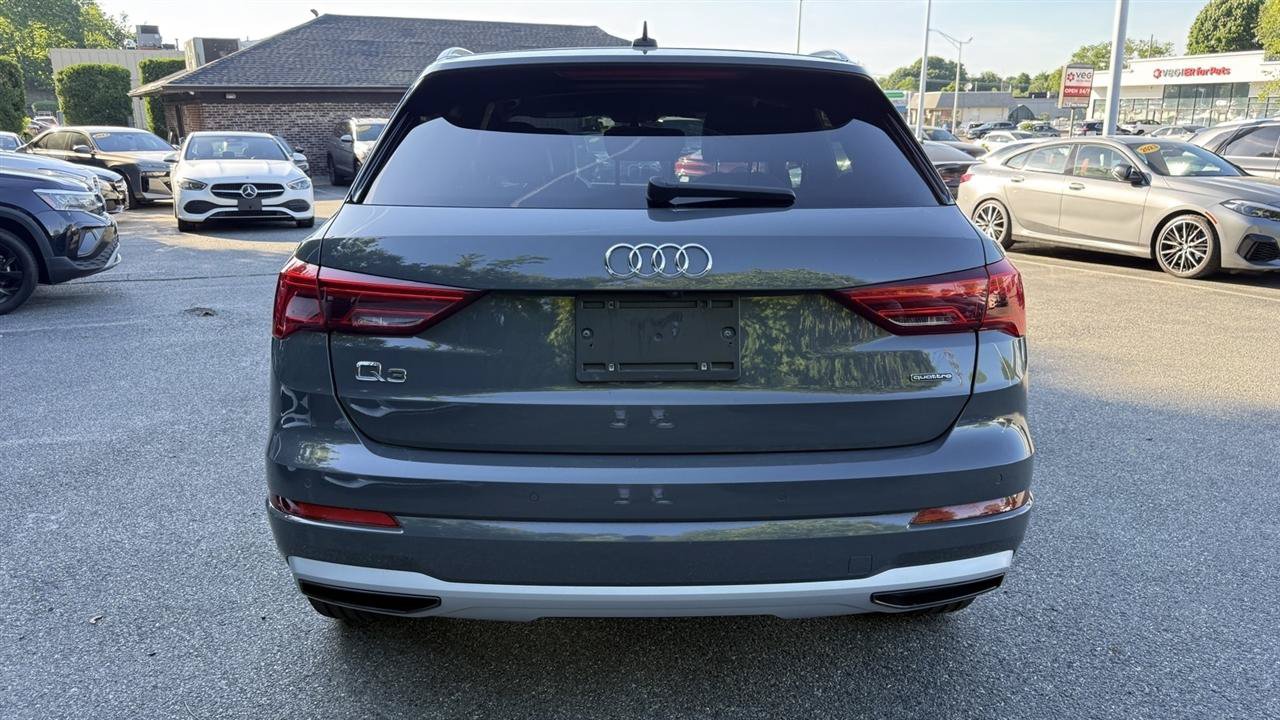 Used 2020 Audi Q3 2.0T Premium w/ Convenience Package AWD/4WD image 15