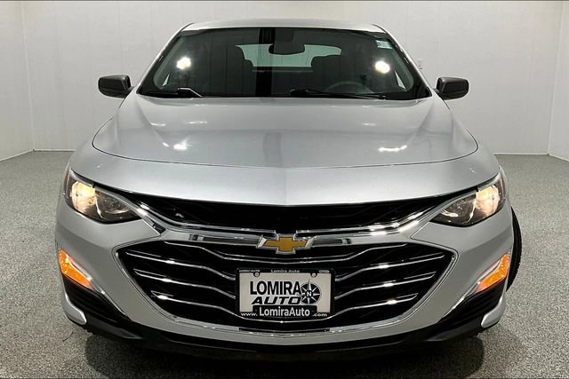 Used 2021 Chevrolet Malibu LS FWD image 2