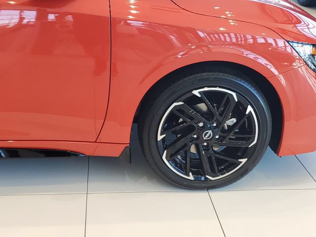 New 2026 Nissan Sentra SR w/ SR Premium Package FWD image 9