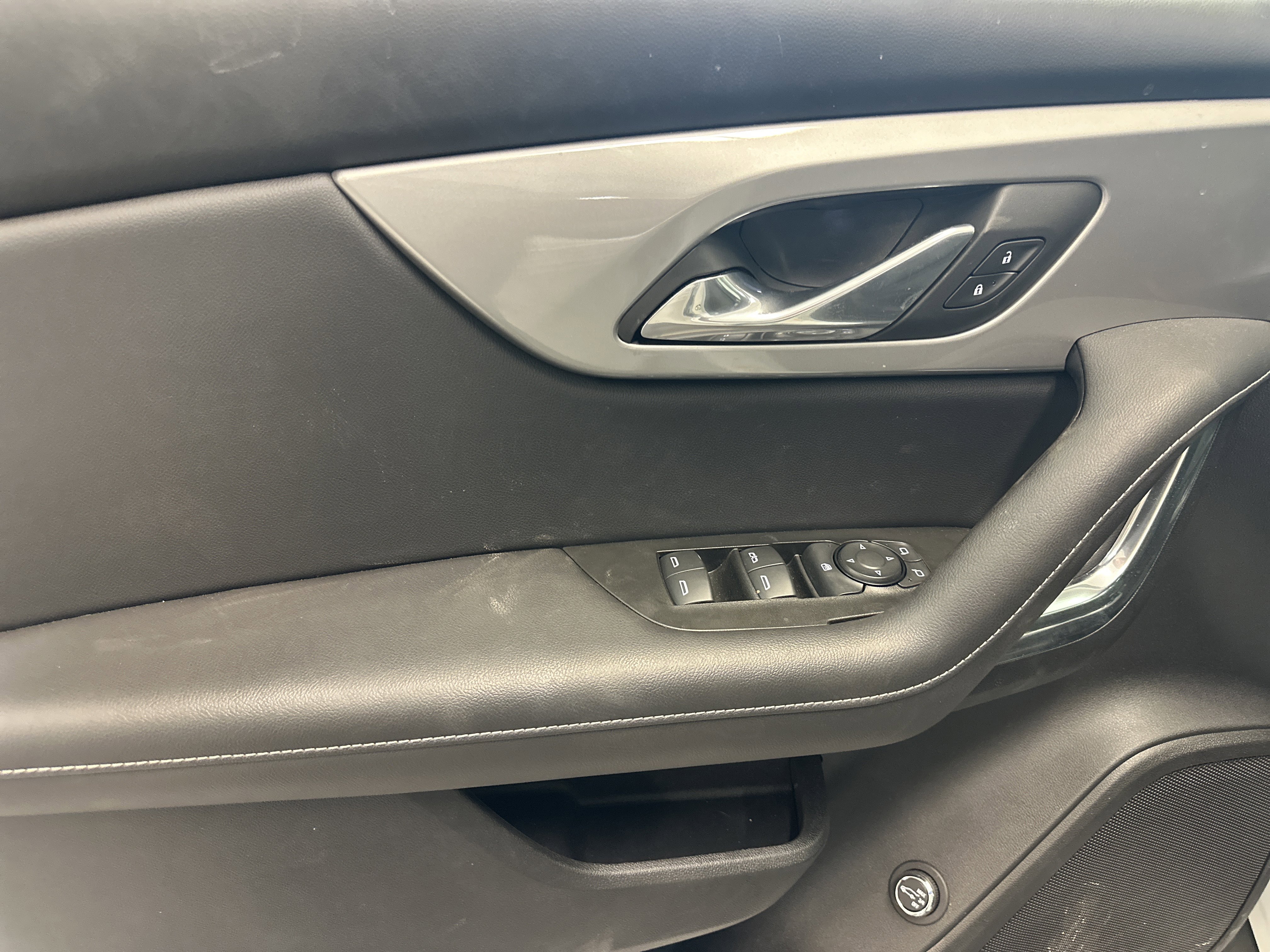 Used 2024 Chevrolet Blazer LT w/ Convenience Package image 17