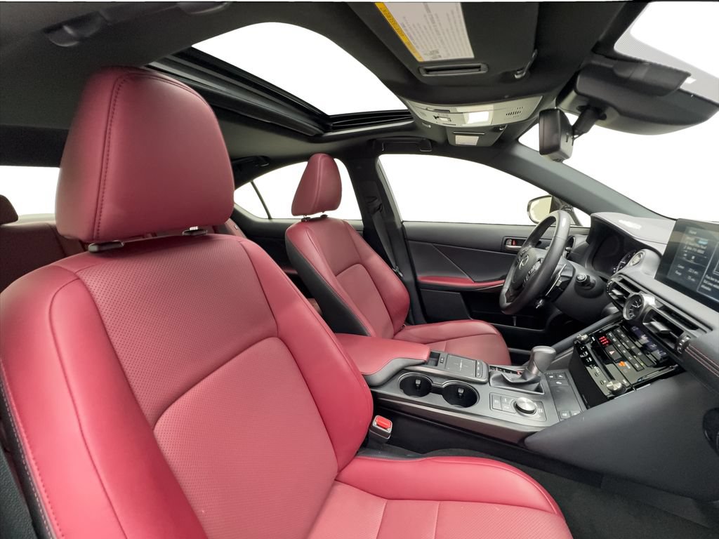Used 2023 Lexus IS 300 w/ Comfort Package RWD image 31