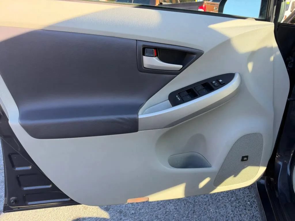 Used 2010 Toyota Prius Five FWD image 12