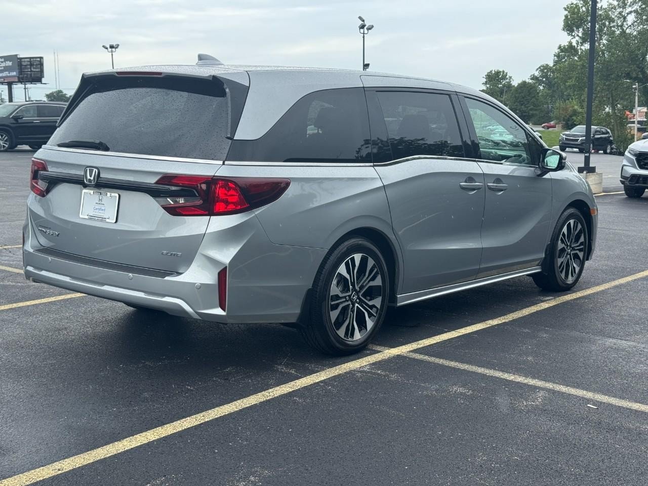 Certified 2026 Honda Odyssey Elite image 3