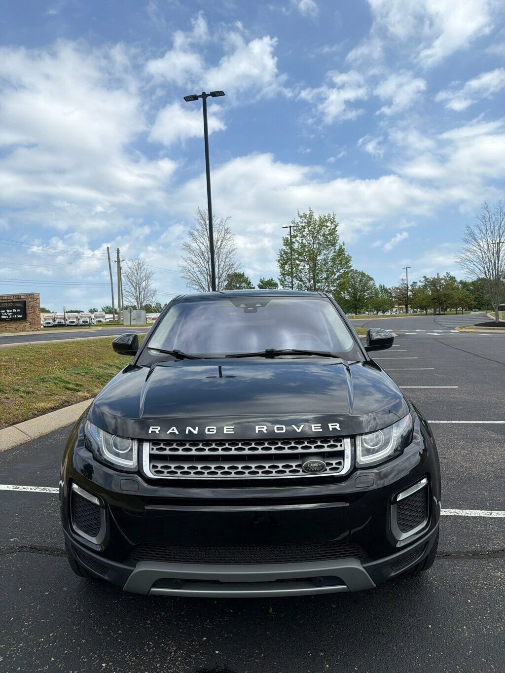 Used 2016 Land Rover Range Rover Evoque SE AWD/4WD image 2