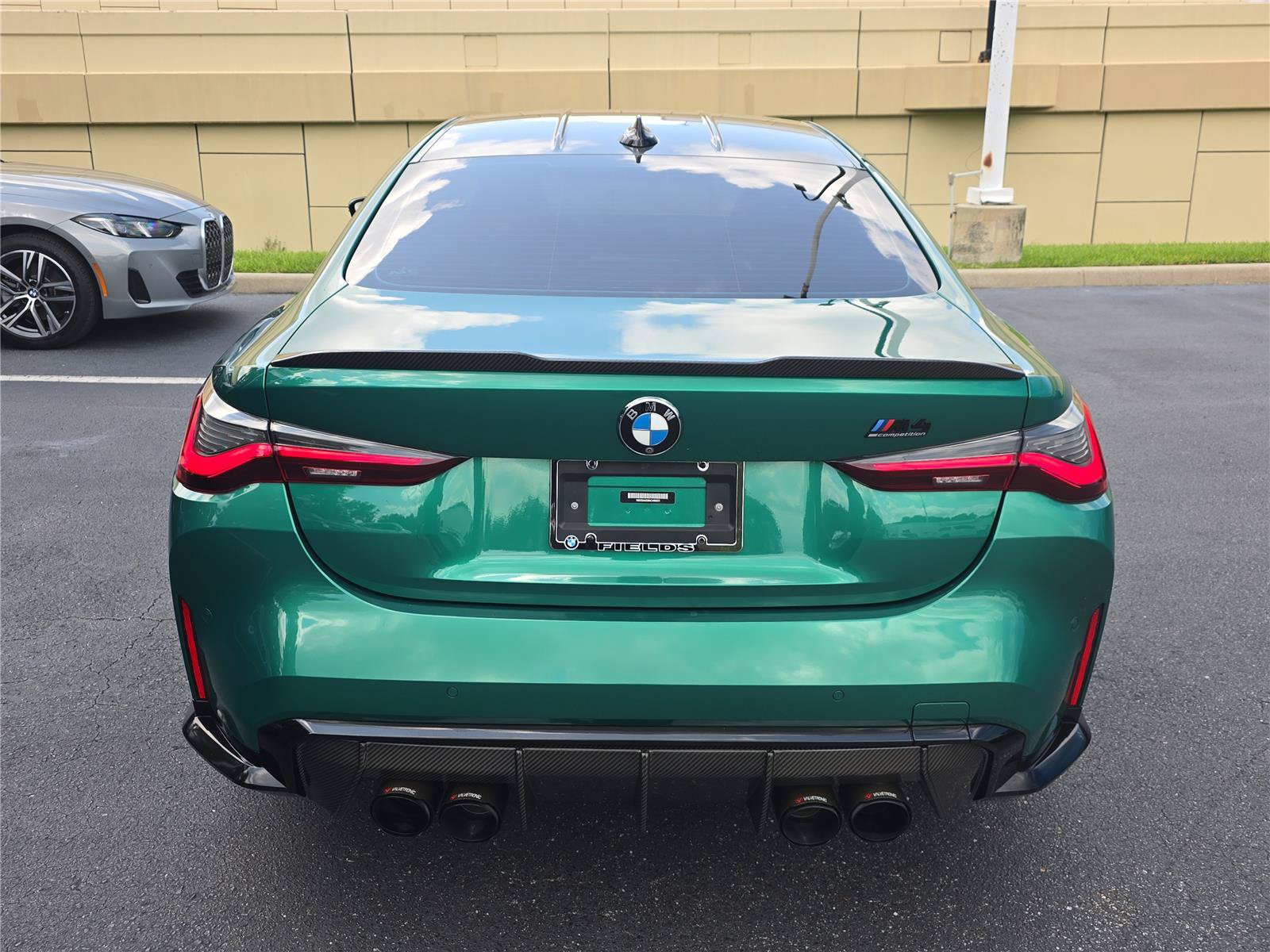 Used 2022 BMW M4 Competition w/ Executive Package RWD image 3