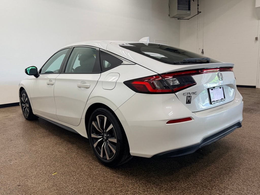 Used 2023 Honda Civic EX-L image 3