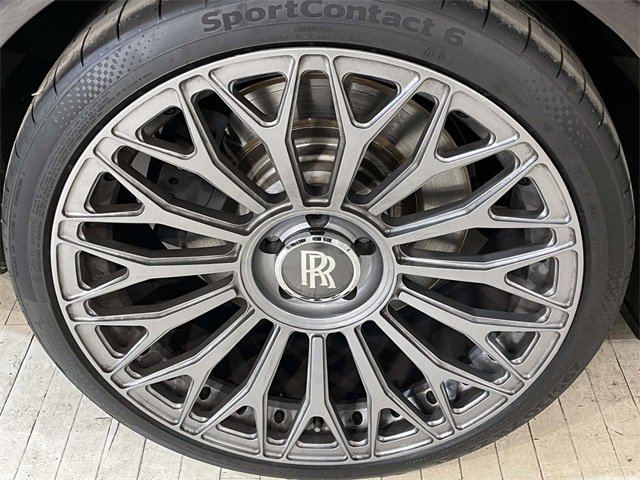 Used 2014 Rolls-Royce Wraith image 16