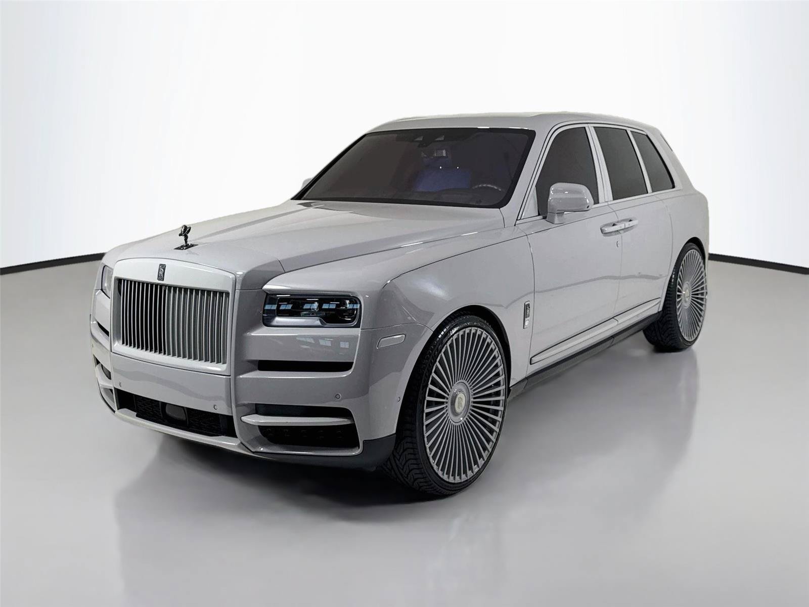 Used 2024 Rolls-Royce Cullinan Black Badge w/ Leather Finishing Pack AWD/4WD image 10