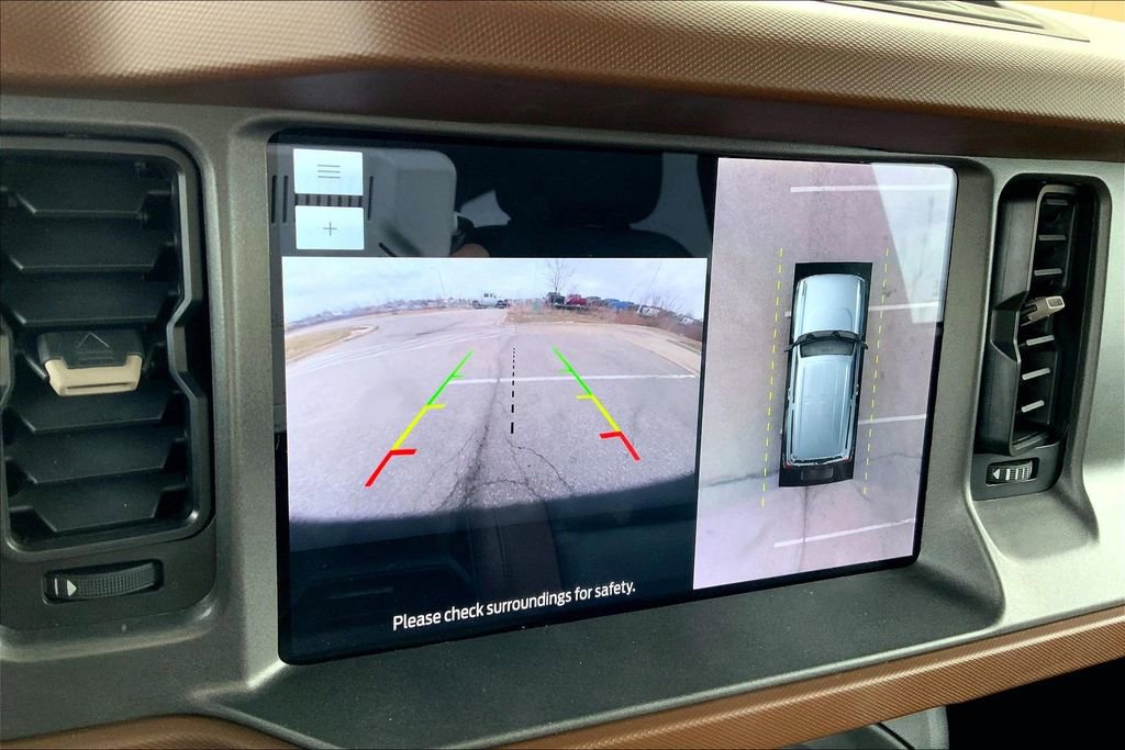 Used 2024 Ford Bronco Outer Banks AWD/4WD image 19