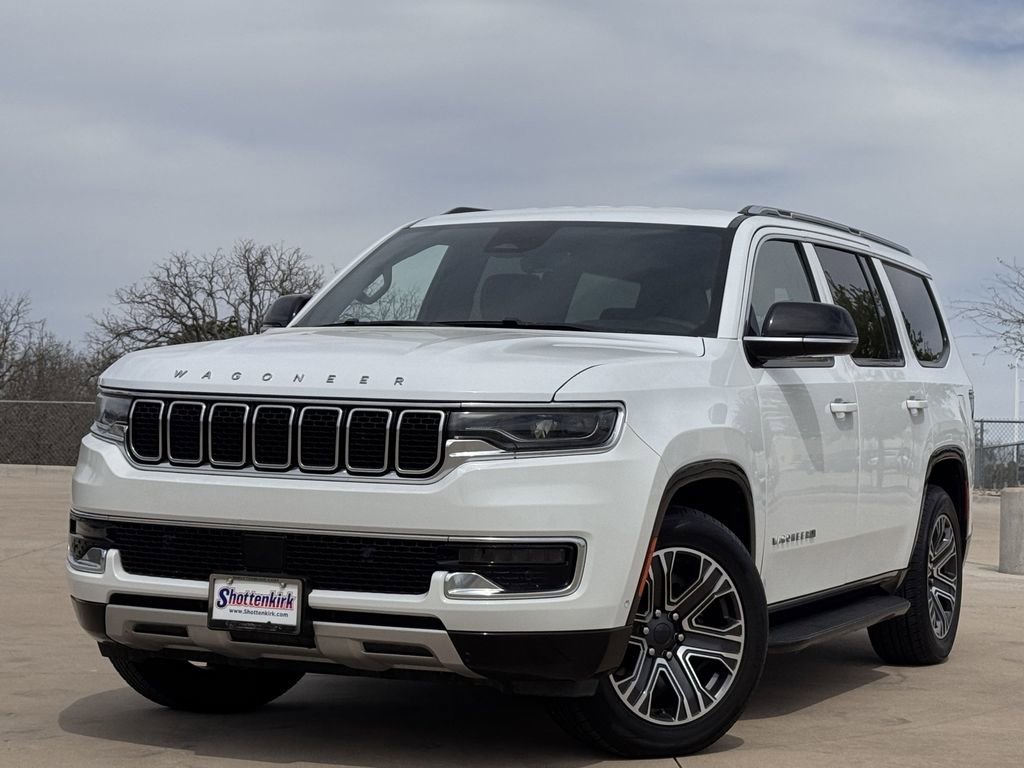 Used 2024 Jeep Wagoneer Series II w/ Flexible Seating Group image 2