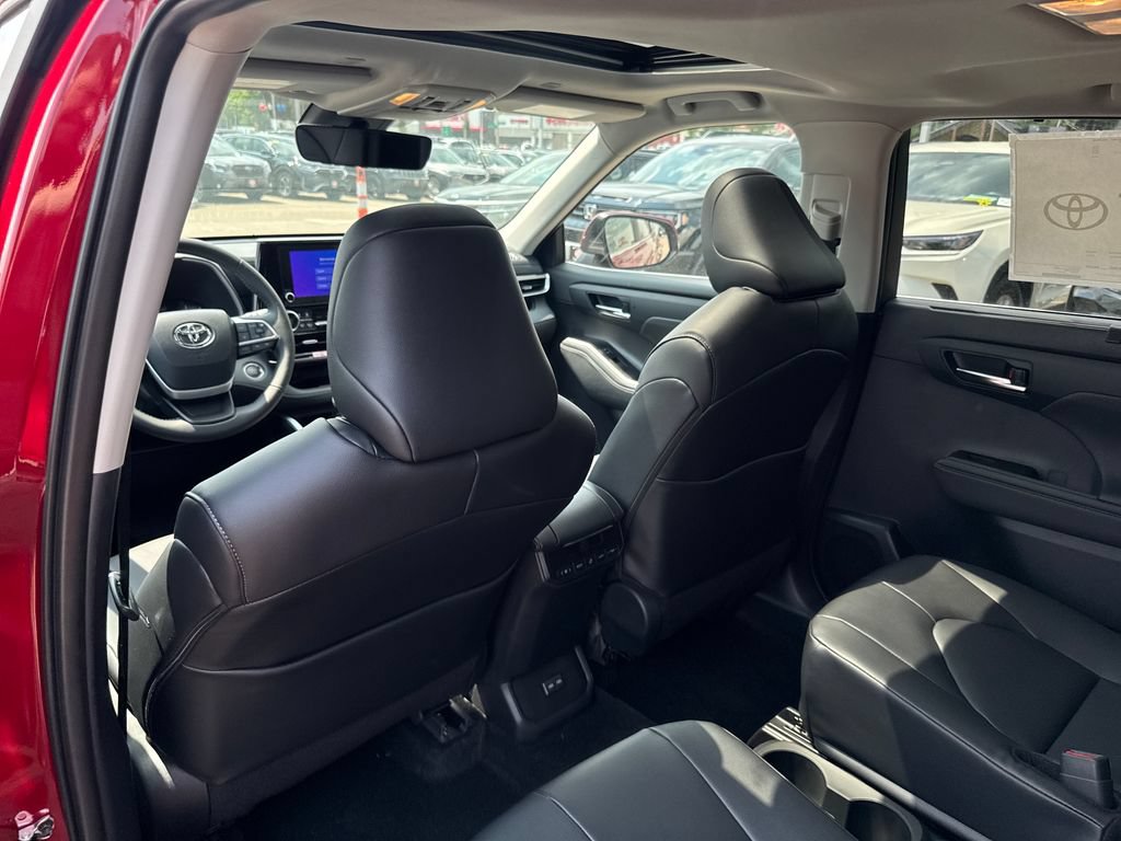 New 2026 Toyota Highlander XLE AWD/4WD image 35