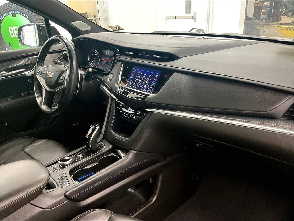 Used 2023 Cadillac XT5 Sportv image 14