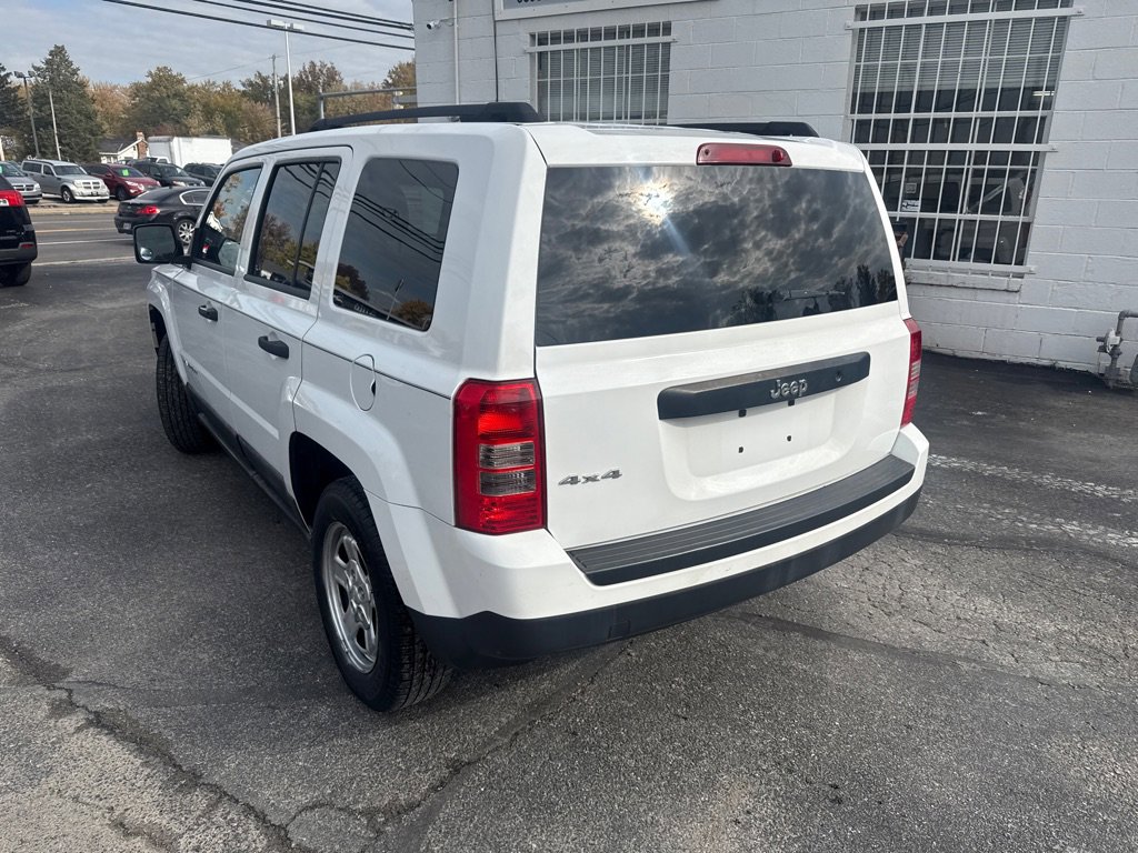 Used 2011 Jeep Patriot Sport image 8
