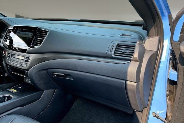 Certified 2025 Honda Passport TrailSport image 25