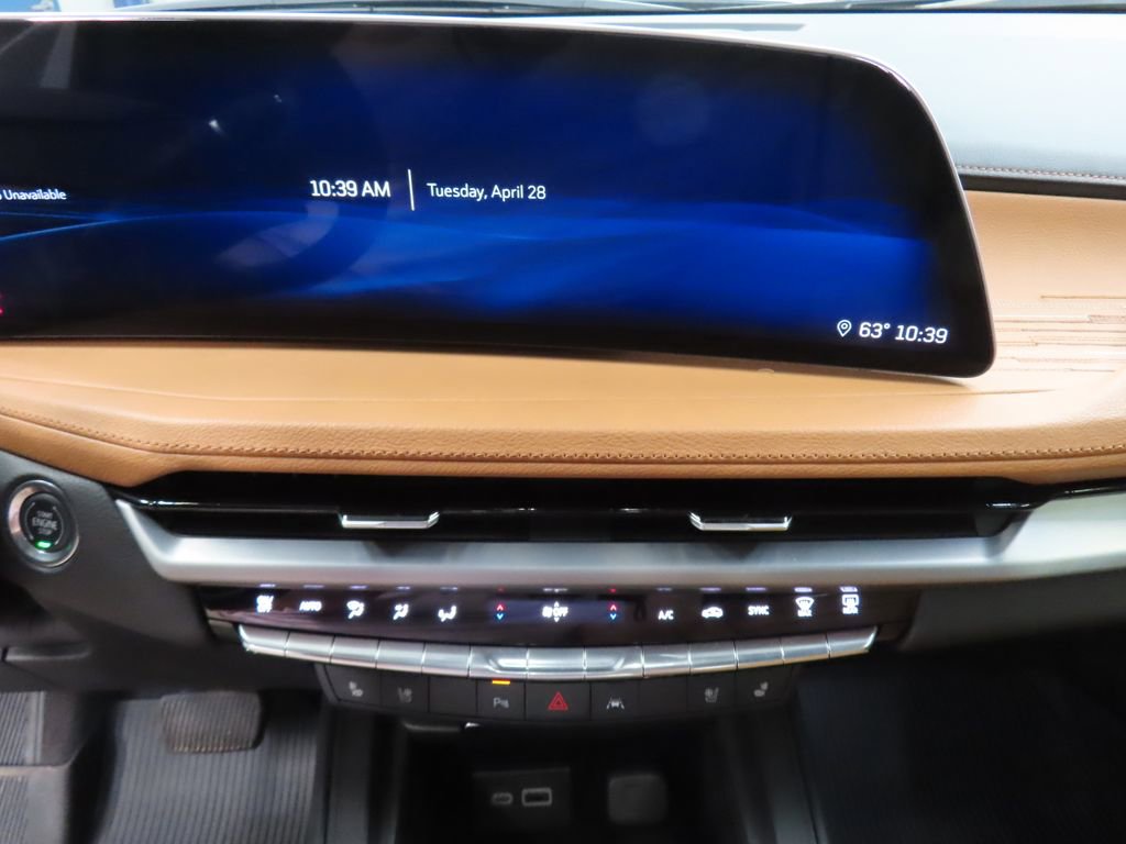 Used 2025 Cadillac XT4 Premium Luxury AWD/4WD image 17