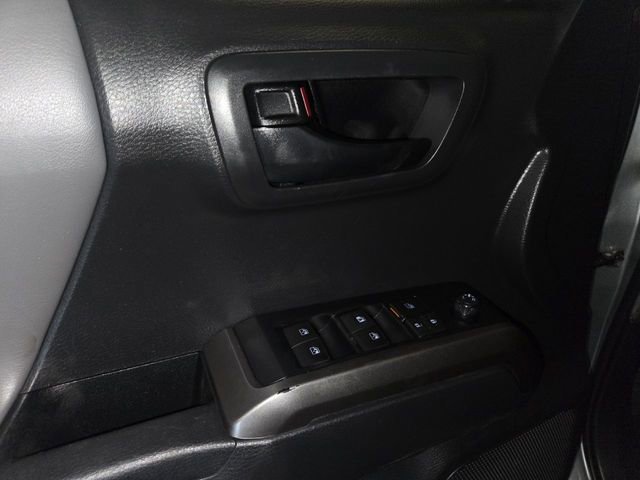 Used 2022 Toyota Tacoma SR5 w/ Technology Package RWD image 13