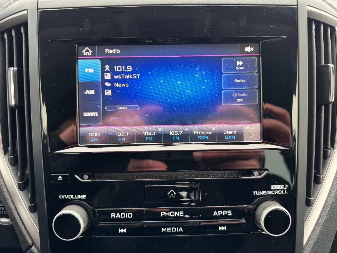 Used 2023 Subaru Forester Premium image 24