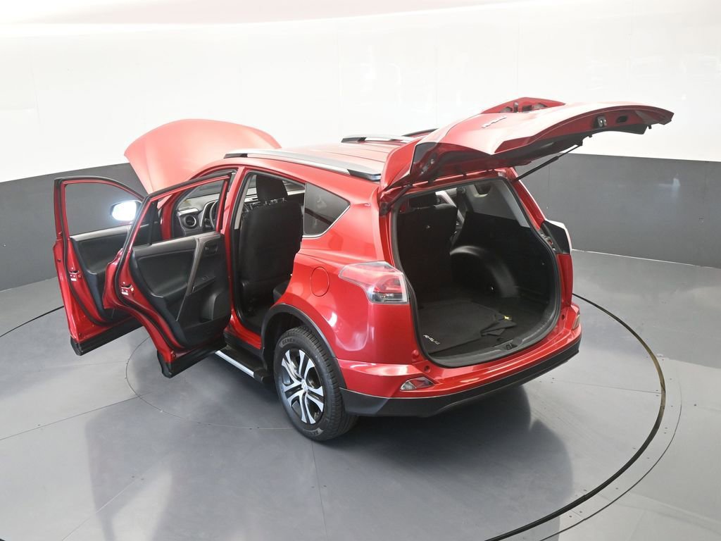 Used 2017 Toyota RAV4 LE image 64