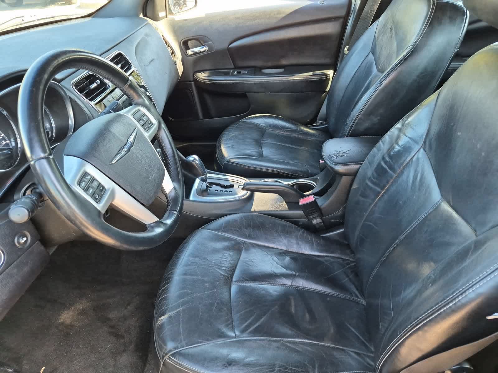 Used 2013 Chrysler 200 Limited FWD image 16