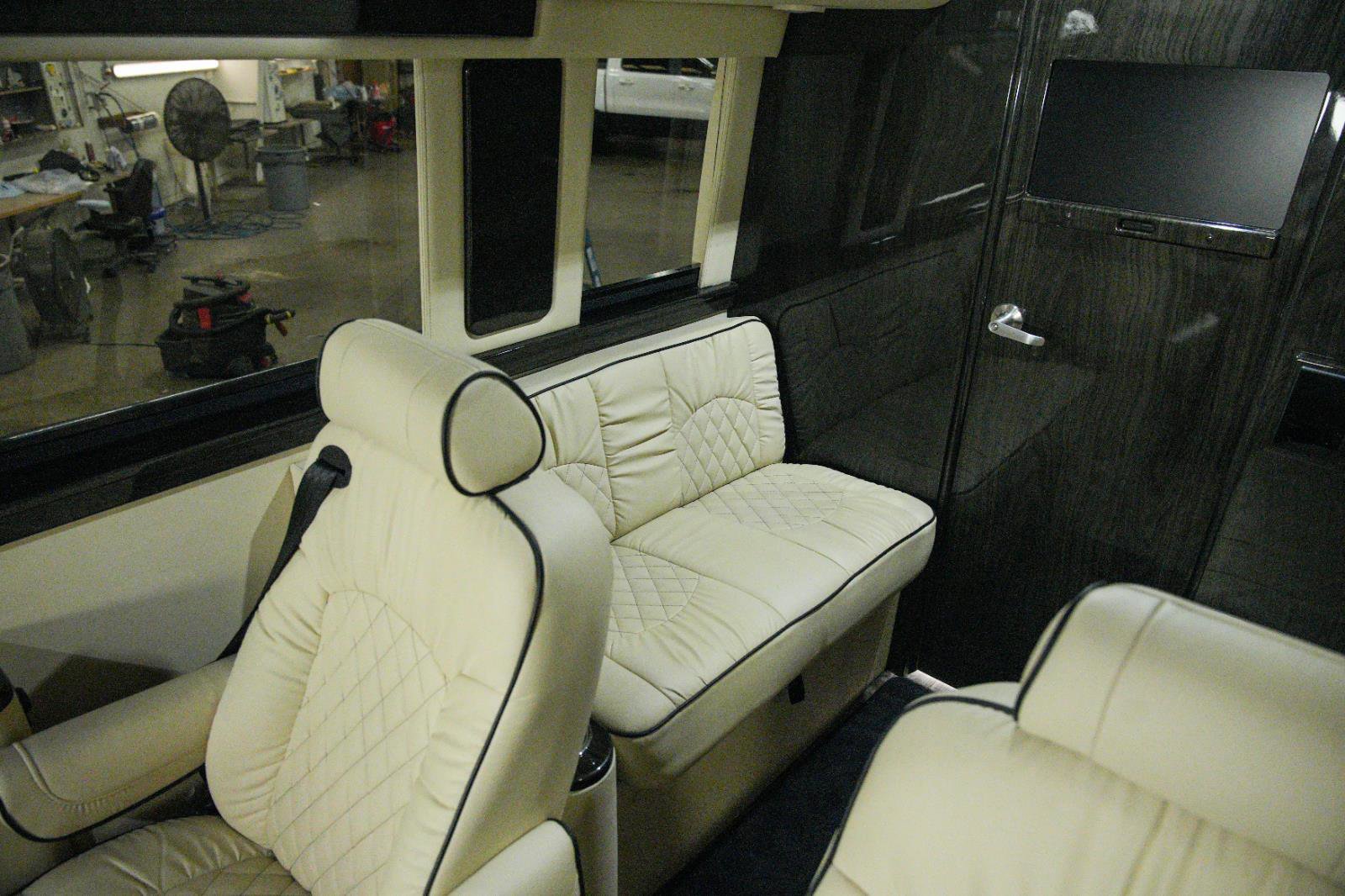 Used 2020 Mercedes-Benz Sprinter 3500 image 33