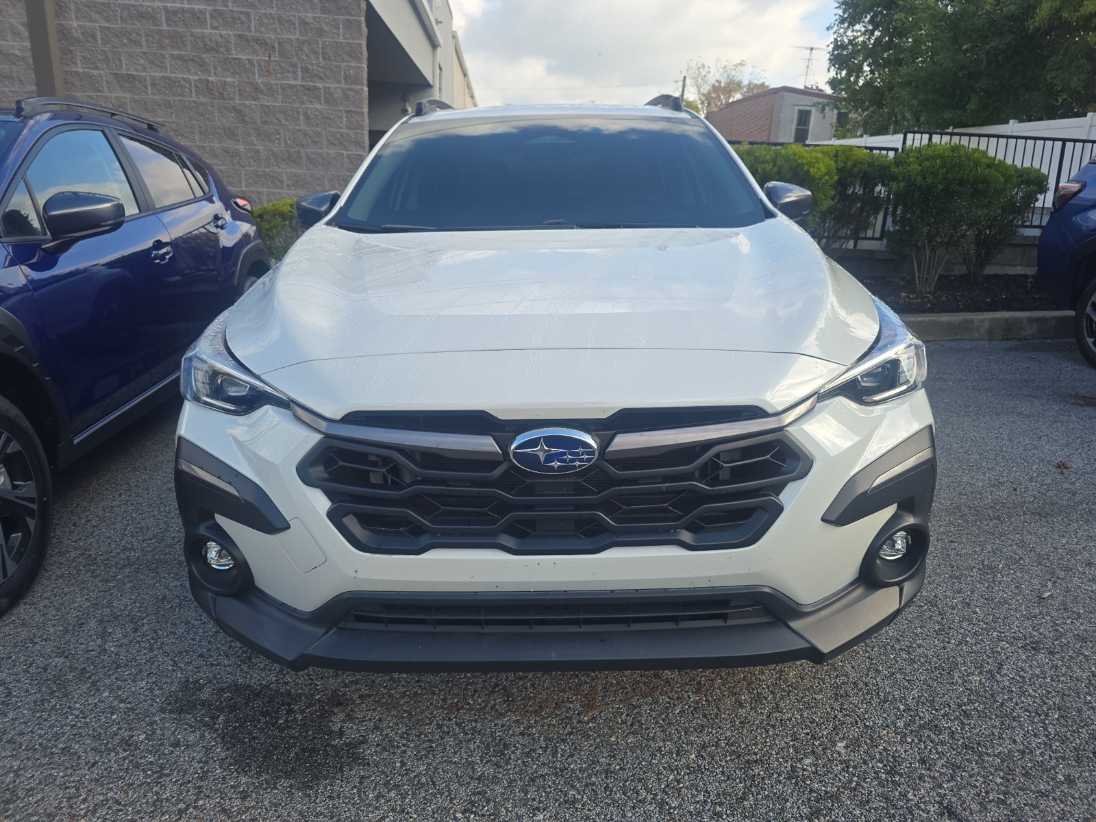 Used 2024 Subaru Crosstrek 2.5i Limited w/ Crosstrek Mirror Package AWD/4WD image 3