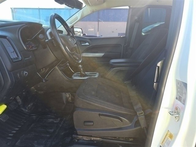 Used 2022 Chevrolet Colorado LT w/ Fleet Safety Package image 4