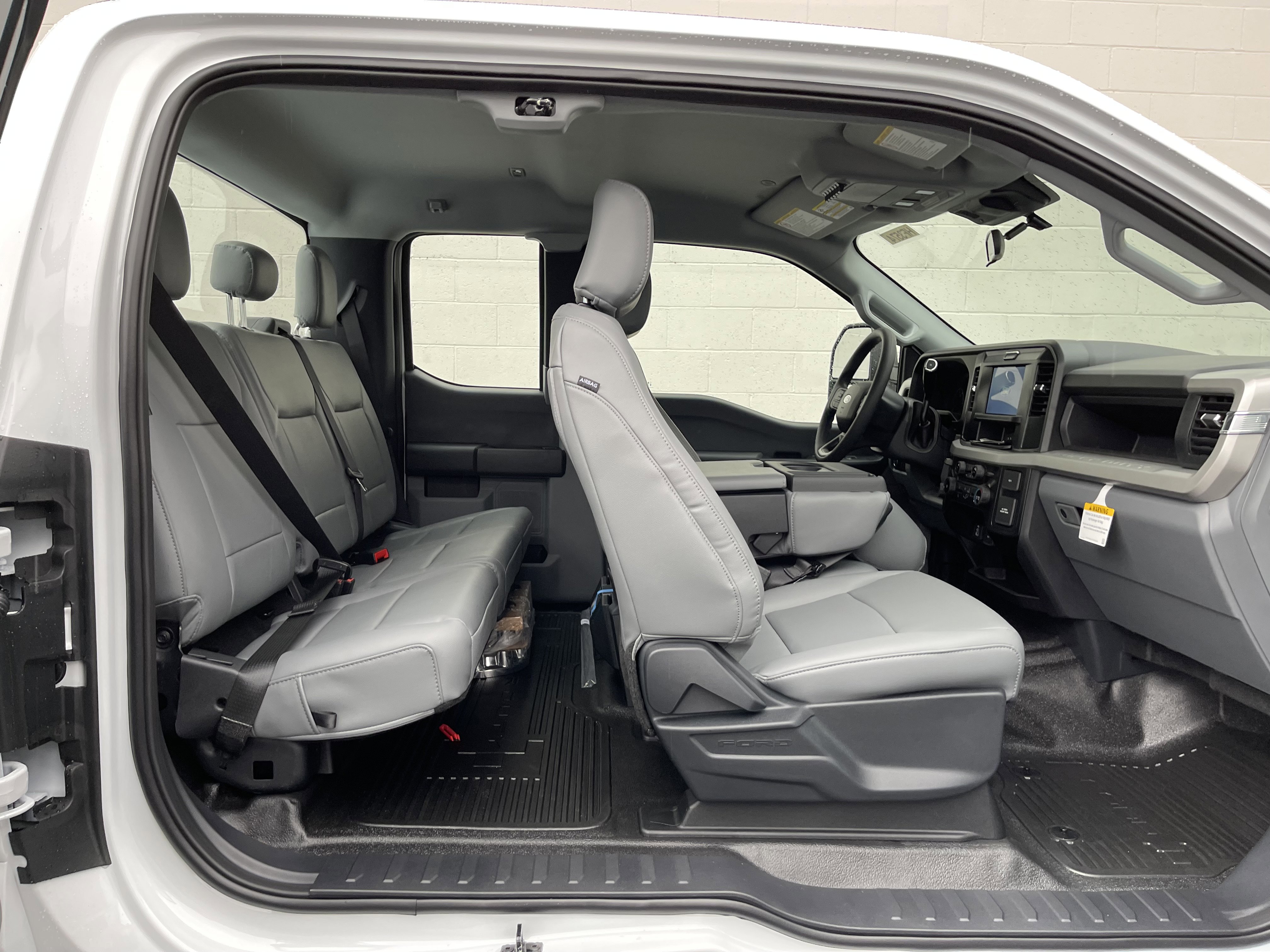 New 2026 Ford F250 XL w/ XL Chrome Package image 33