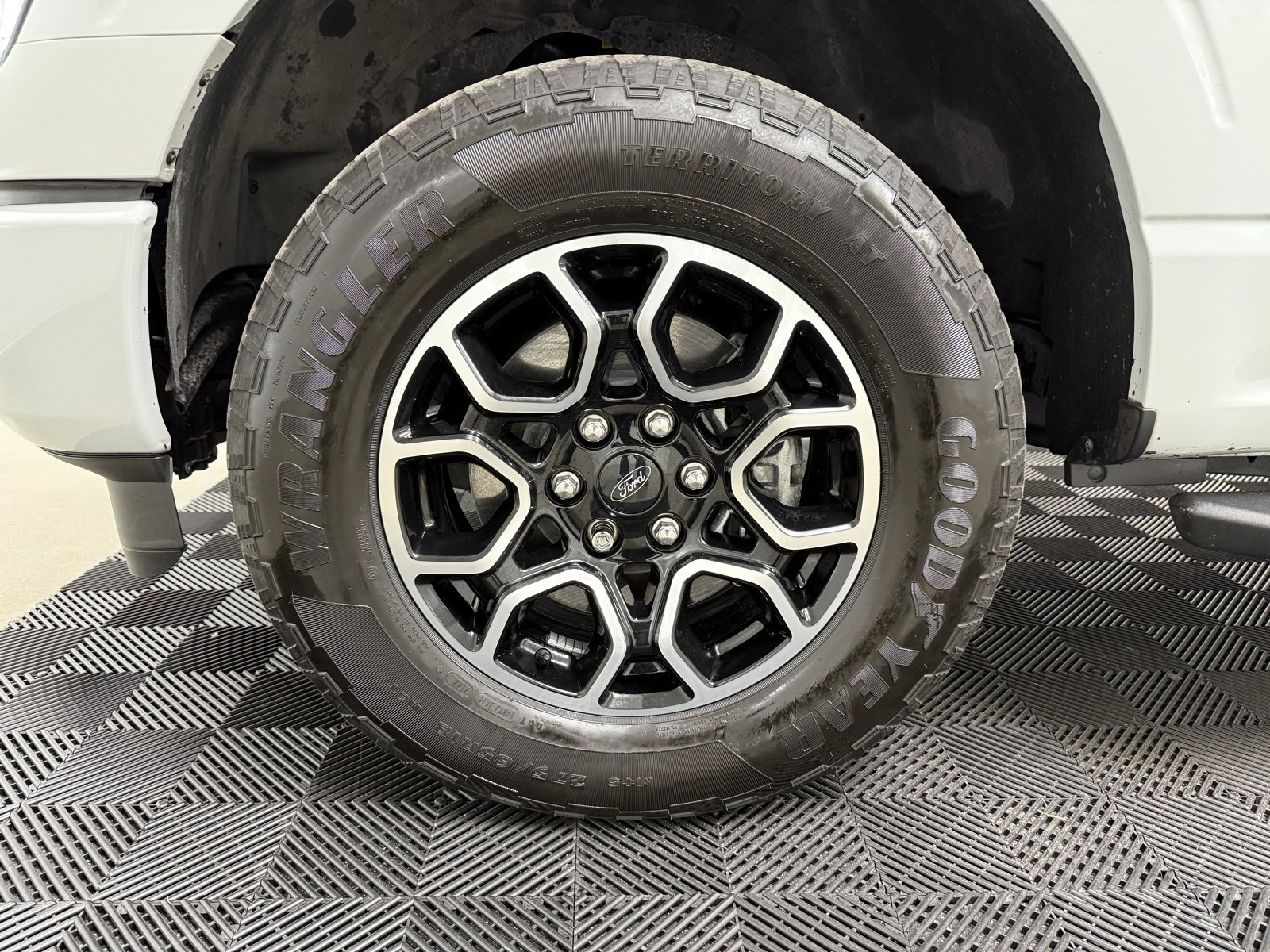 Used 2023 Ford F150 XLT w/ Equipment Group 302A High image 12