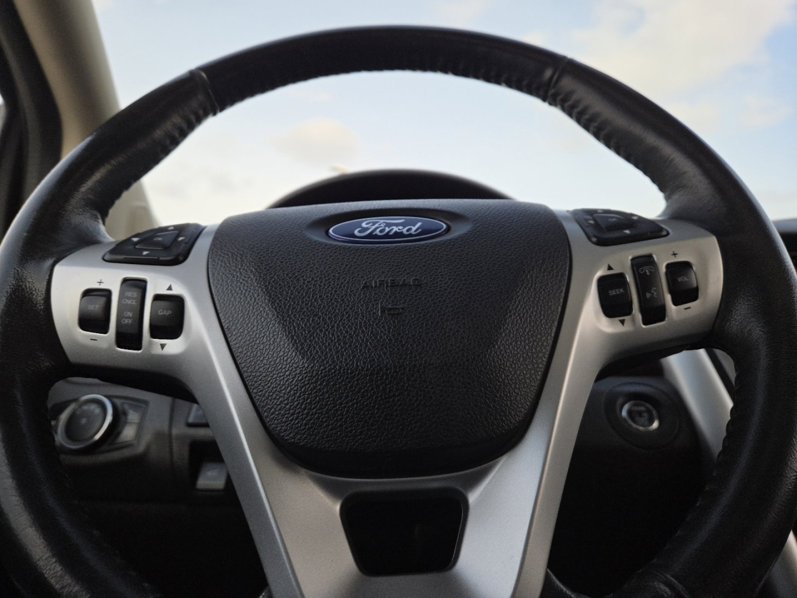 Used 2012 Ford Edge Limited image 23