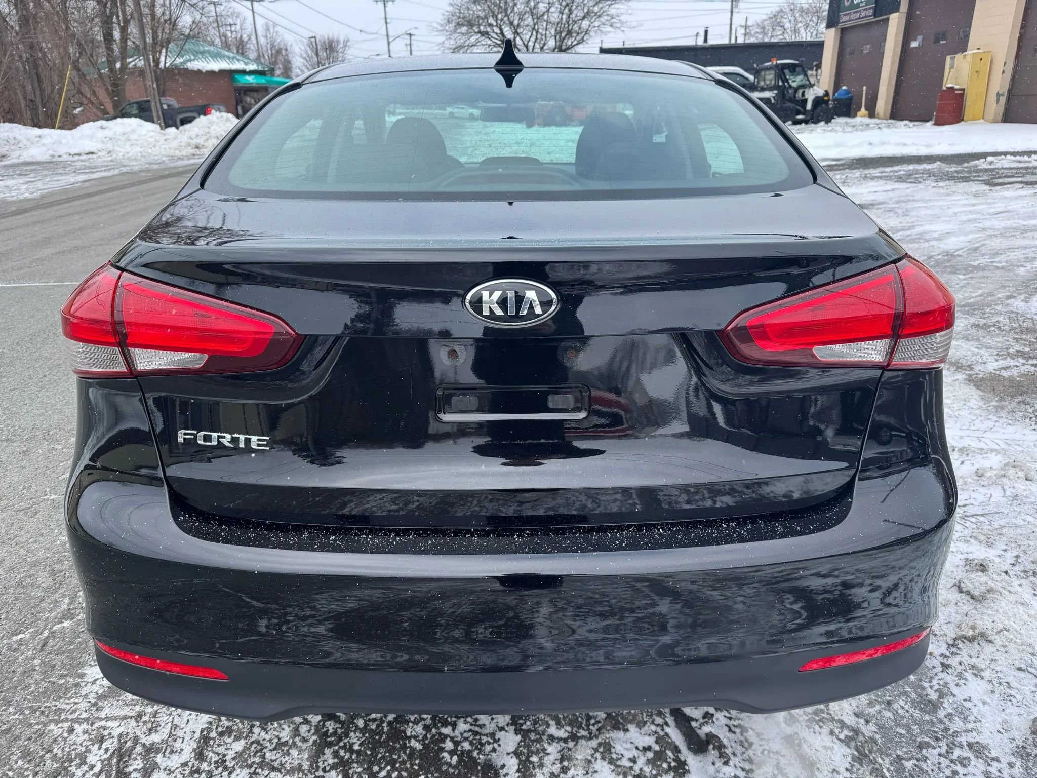 Used 2018 Kia Forte LX image 7