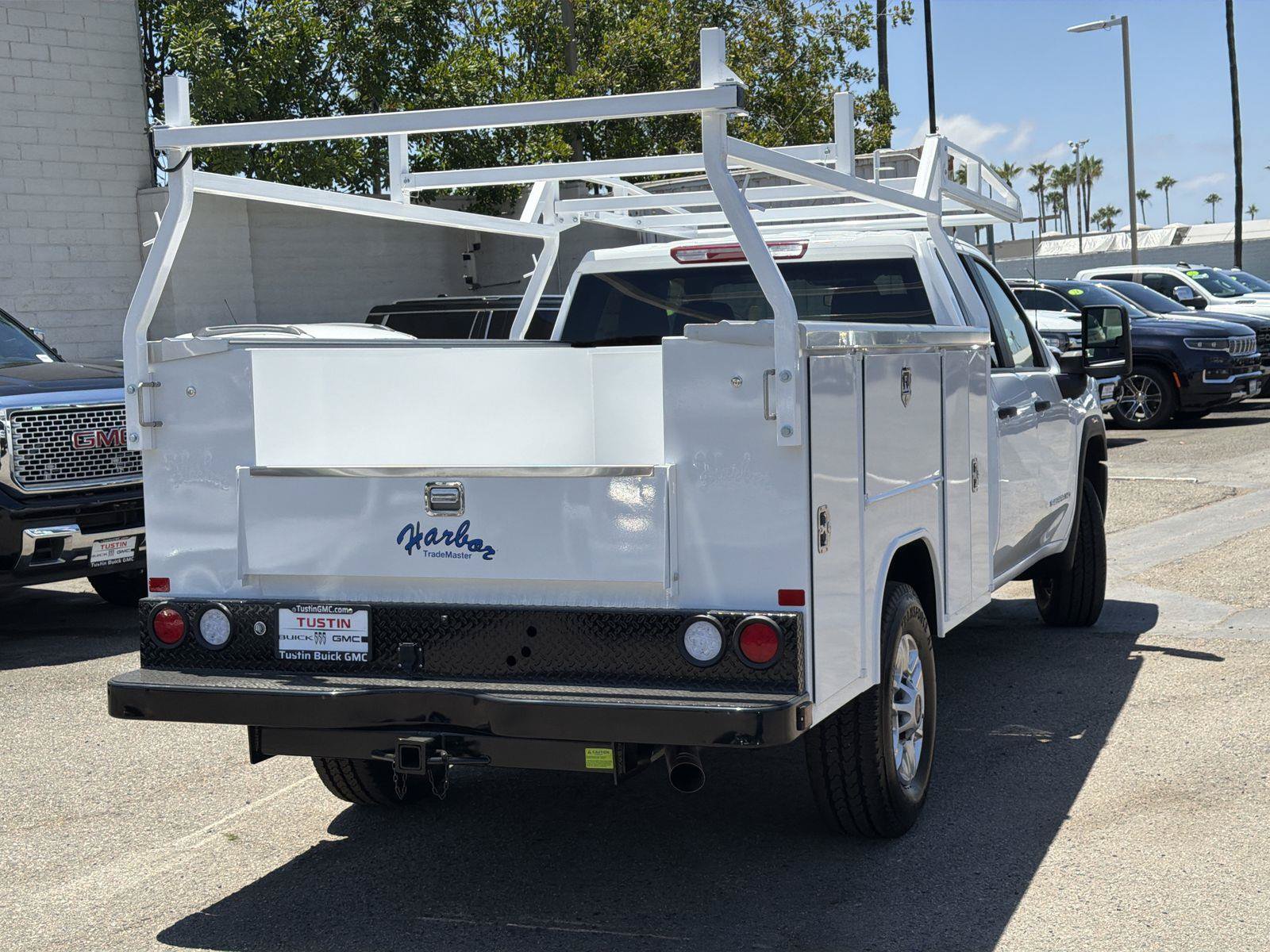 New 2026 GMC Sierra 2500 Pro w/ Convenience Package AWD/4WD image 5