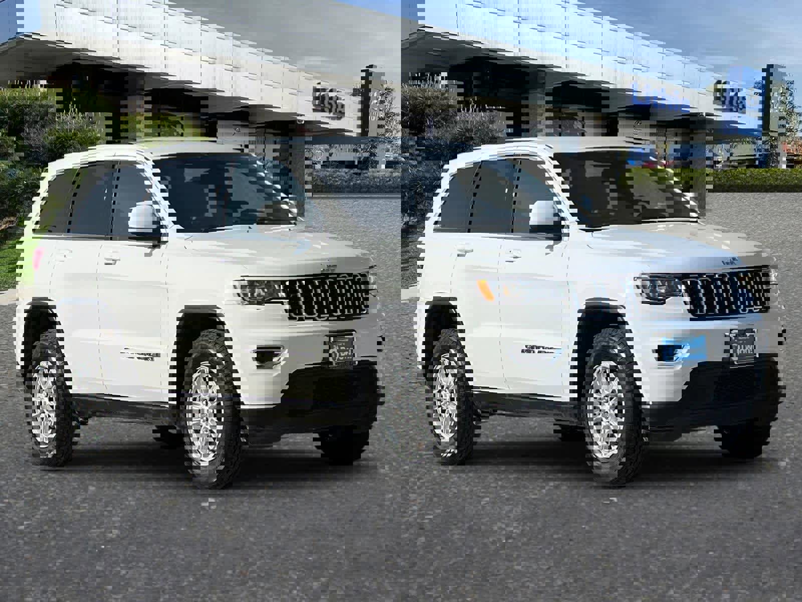 Used 2020 Jeep Grand Cherokee Laredo image 10