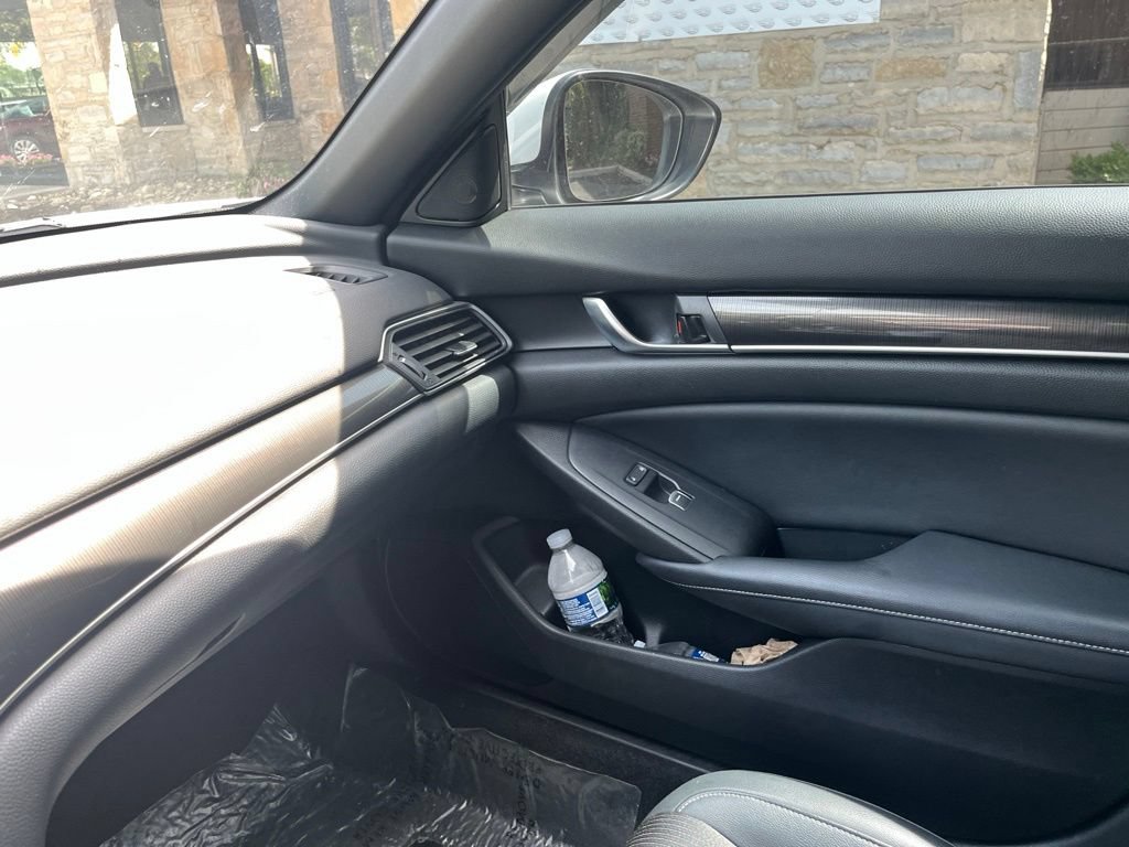 Used 2018 Honda Accord Sport image 17