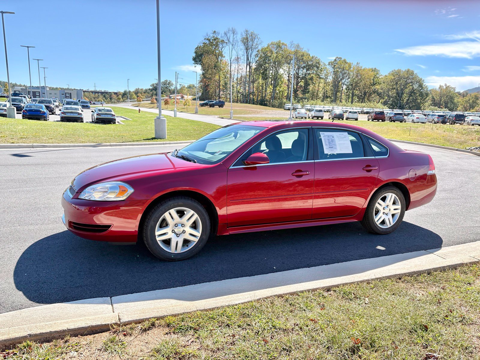 Used 2014 Chevrolet Impala LT w/ LT Sunroof Package FWD image 4