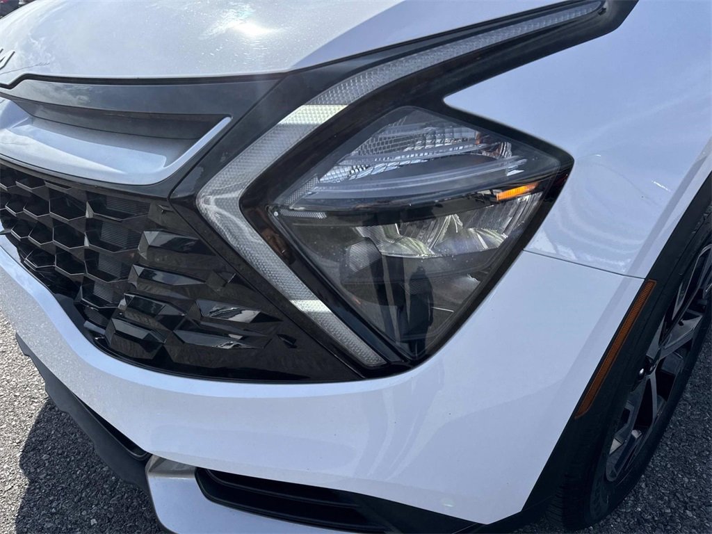 Certified 2023 Kia Sportage EX image 2