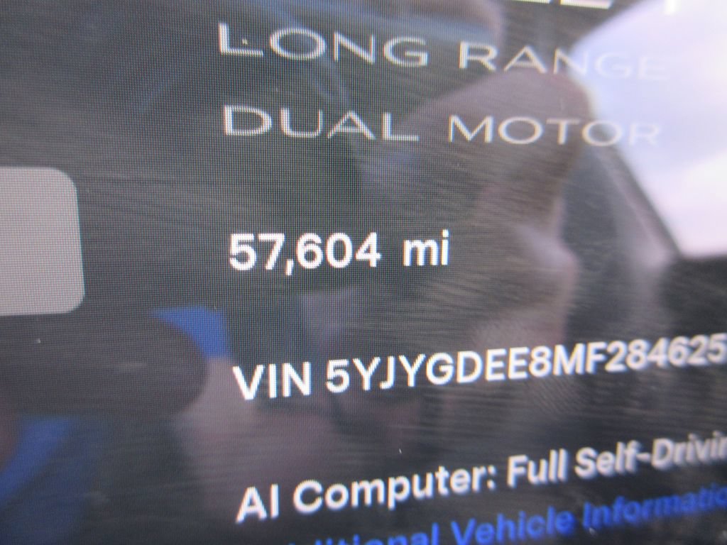 Used 2021 Tesla Model Y Long Range AWD/4WD image 33