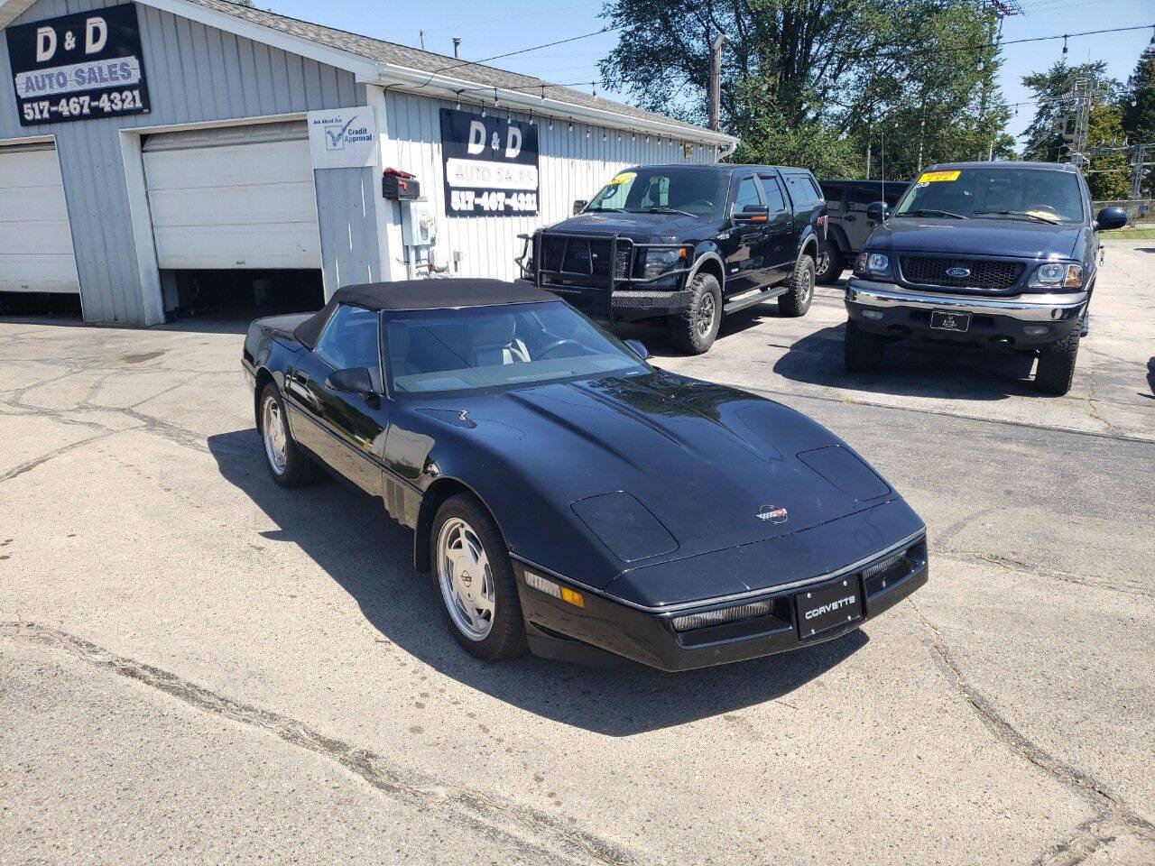 Used 1989 Chevrolet Corvette Convertible RWD image 2