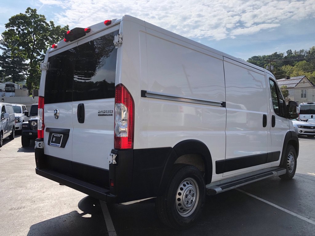 Used 2025 RAM ProMaster 2500 w/ U-Haul Equipment Group FWD image 6