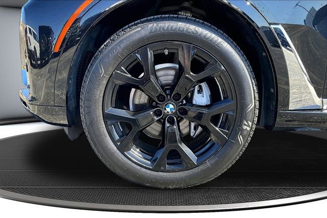 Used 2019 BMW X7 xDrive40i w/ Luxury Seating Package AWD/4WD image 34