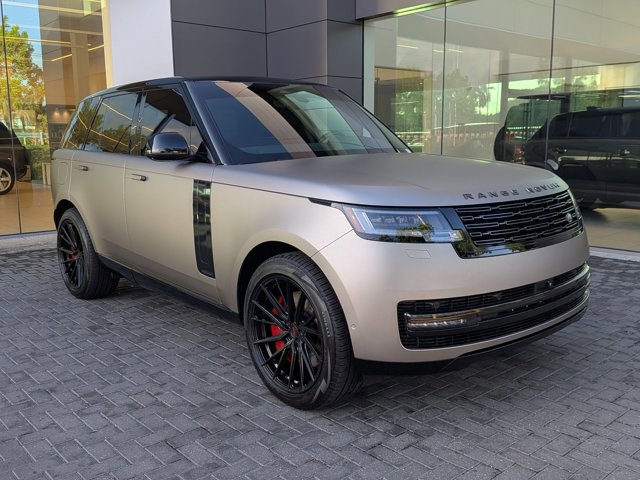 Used 2024 Land Rover Range Rover Autobiography AWD/4WD image 3