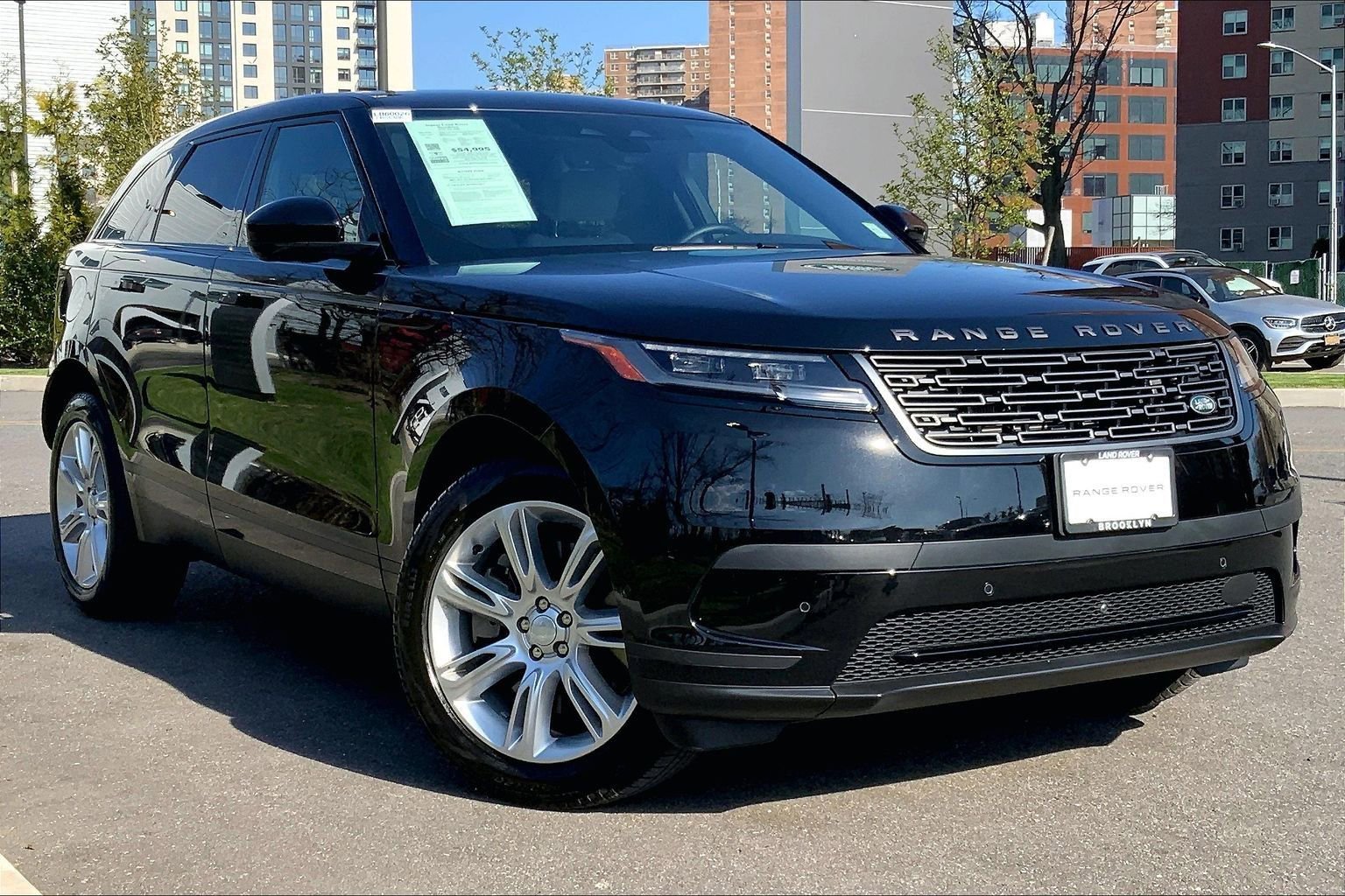 Used 2026 Land Rover Range Rover Velar S AWD/4WD image 2