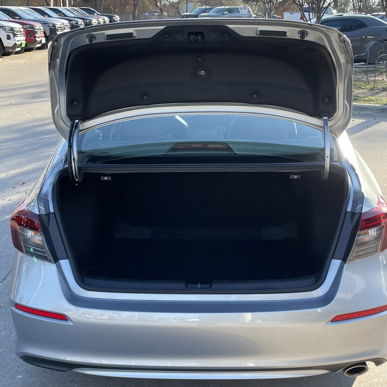 Used 2025 Honda Civic Sport image 26